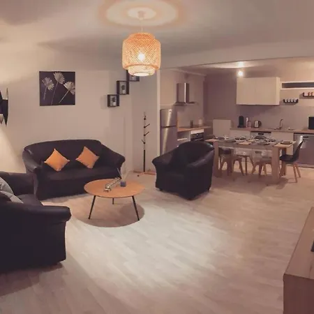 アパート En Triplex Plein Centre
